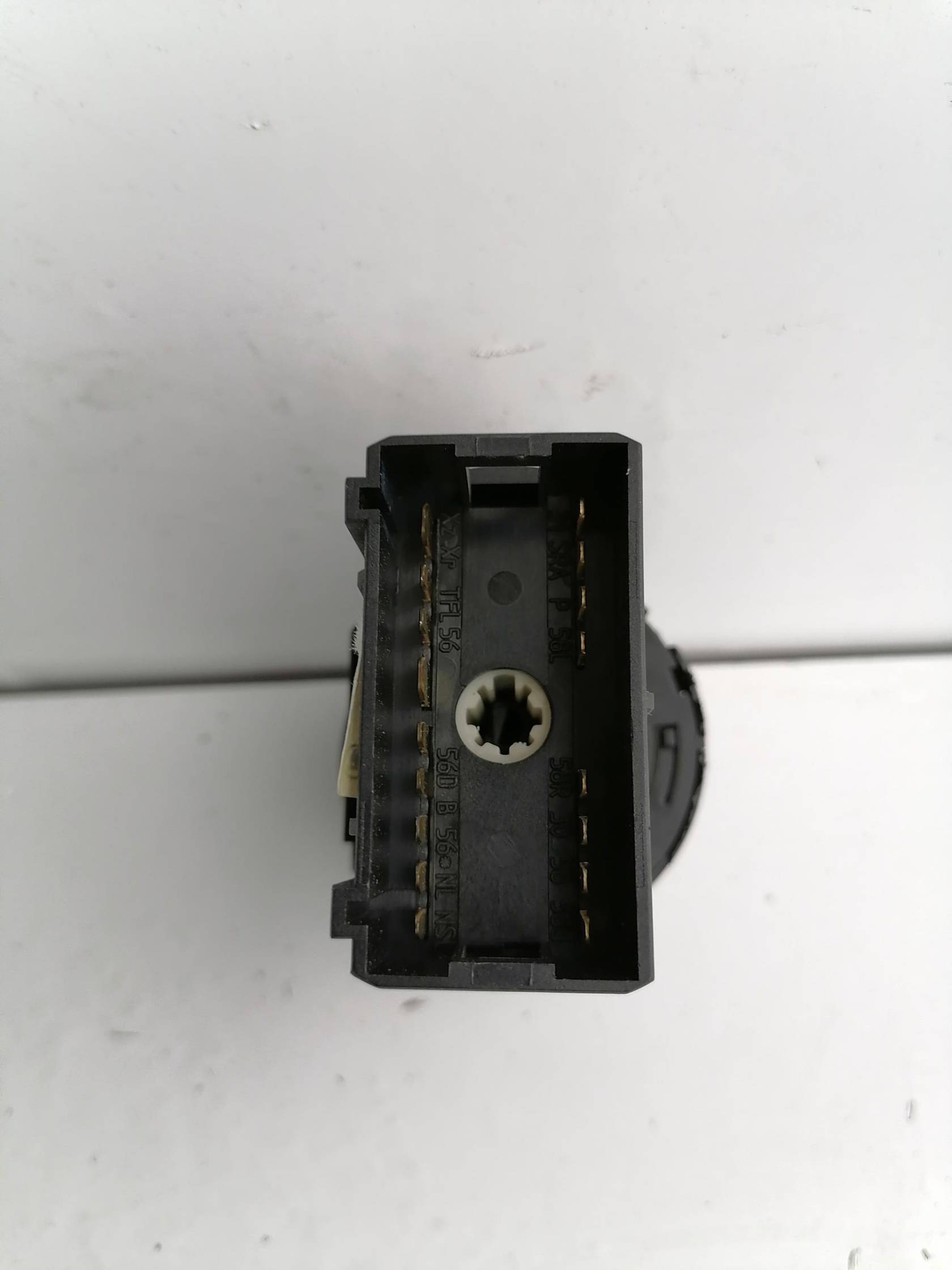 Interruttore blocco comando luci